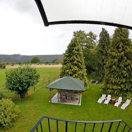 Au Coq En Pate Bed & Breakfast 3*