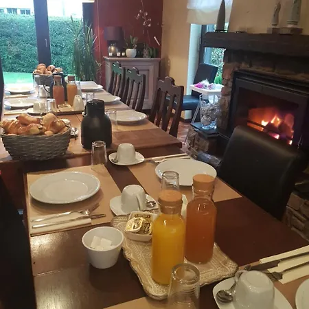 Au Coq En Pate Bed and Breakfast